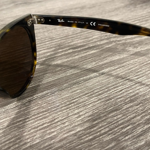 Rayban sunglasses - Picture 3 of 4